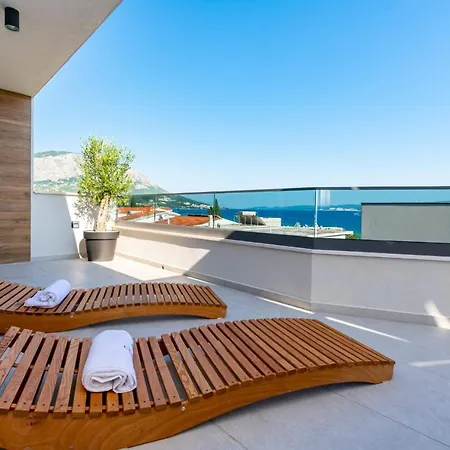 Lägenhet Luxury Penthouse White Angel