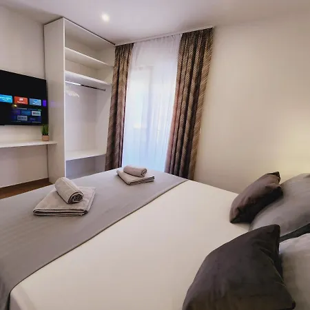 Luxury Penthouse White Angel Apartment Duce