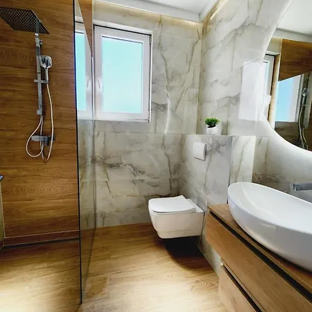 Luxury Penthouse White Angel Apartment Duce