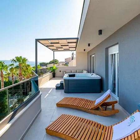 Apartment Luxury Penthouse White Angel Duce