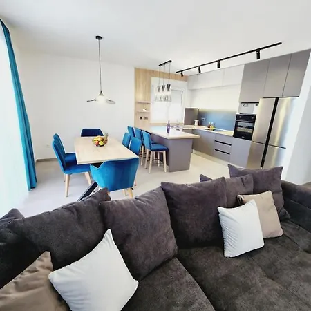 Luxury Penthouse White Angel * Duce